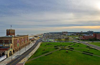 Berkeley Oceanfront Hotel - image 14