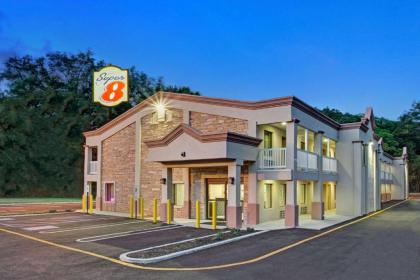 Super 8 by Wyndham Asbury Park - image 7