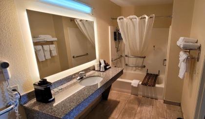 Best Western Ashburn Inn - image 13