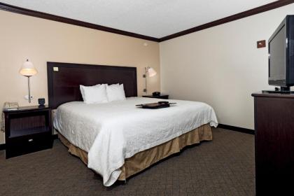 Hampton Inn Asheboro - image 10