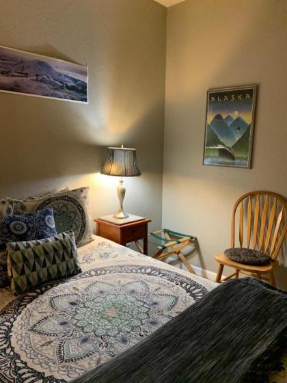 Mountain Meadows Inn - image 5