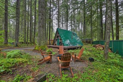 Quiet A Frame Cabin Walk to Nisqually River Ashford Washington