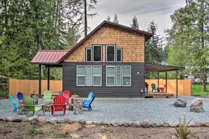 Cozy Cabin   5 miles to mt Rainier National Park Ashford Washington