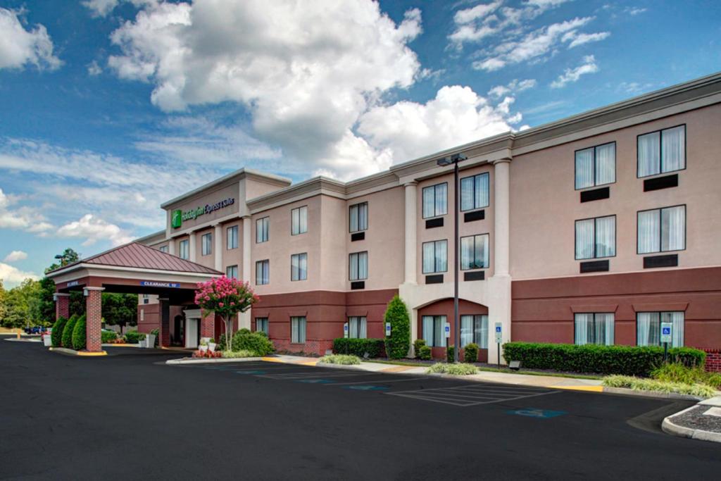 Holiday Inn Express Ashland an IHG Hotel - main image