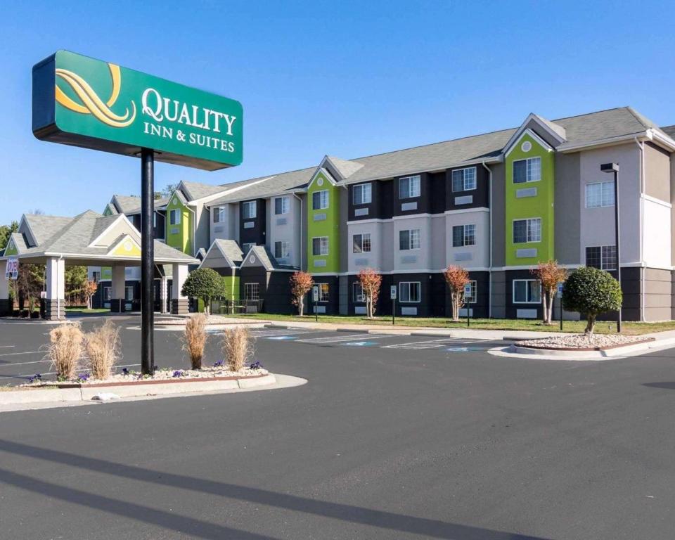 Quality Inn & Suites Ashland near Kings Dominion - main image