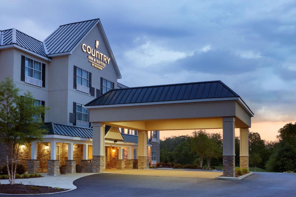 Country Inn & Suites by Radisson Ashland - Hanover VA - main image