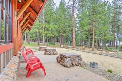 Ashland Lodge with Lake Views Patio and 5 Mtn Bikes! - image 10