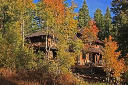 Ashland Lodge with Lake Views Patio and 5 Mtn Bikes! - image 9