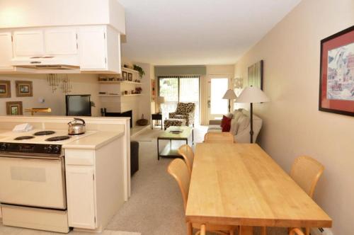 210 Cooper Unit 2D - image 2