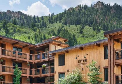 Updated 2BR in the Heart of Aspen - image 4