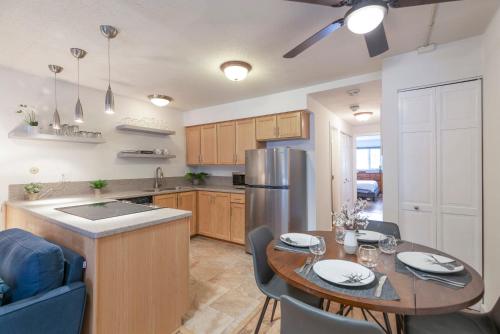 New Listing! Beautifully Updated 1 BR in Aspen's Center - image 3