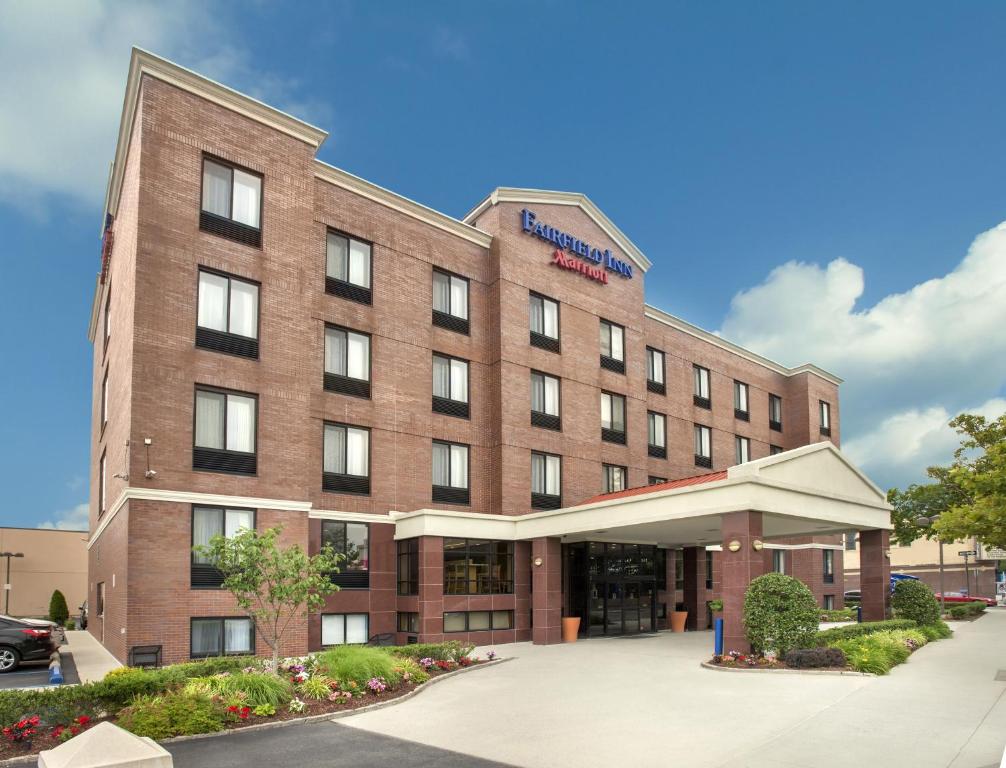 Fairfield Inn by Marriott New York LaGuardia Airport/Astoria - main image