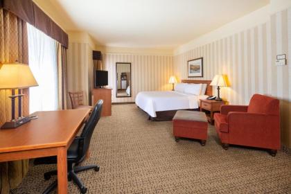 Holiday Inn Express Hotel & Suites Astoria an IHG Hotel - image 12