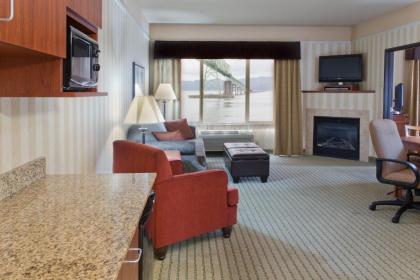 Holiday Inn Express Hotel & Suites Astoria an IHG Hotel - image 15