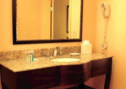 Hampton Inn & Suites Astoria - image 2