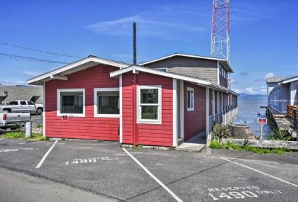 Waterfront Condo on Pier in Downtown Astoria! - image 5