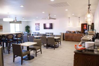 Best Western Plus Colony Inn - image 15