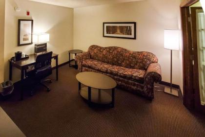 Quality Inn Atchison - image 2