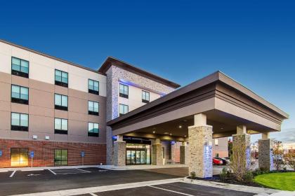 Holiday Inn Express & Suites - Atchison an IHG Hotel - image 6