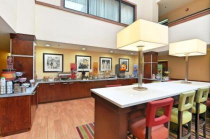 Hampton Inn Athens - image 10