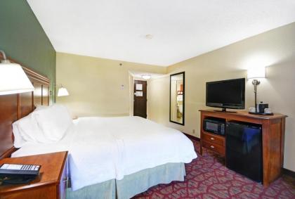 Hampton Inn Athens - image 10