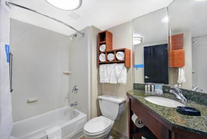 Hampton Inn Athens - image 8