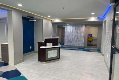 Microtel Inn by Wyndham Athens - image 3