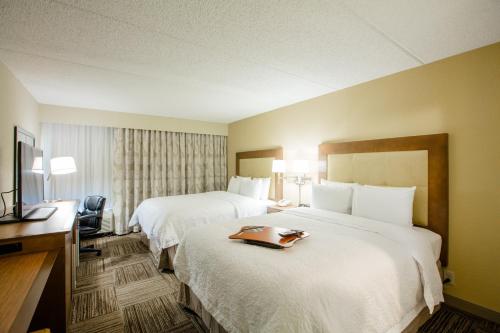 Hampton Inn Atlanta-Northlake - image 4