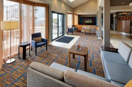 Courtyard by Marriott Atlanta Windy Hill/Ballpark - image 5