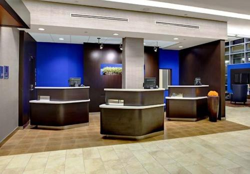 Courtyard by Marriott Atlanta Buckhead - image 2