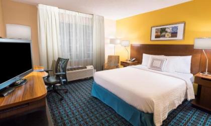 Fairfield Inn & Suites by Marriott Atlanta Perimeter Center - image 1