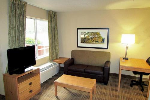 Extended Stay America Suites - Atlanta - Buckhead - image 3