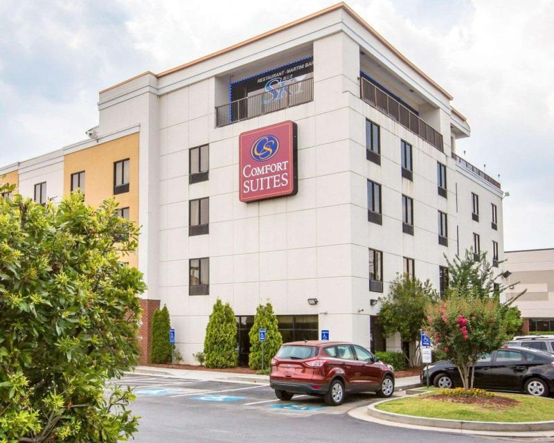 Comfort Suites Atlanta Airport - main image