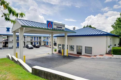 Motel 6-Atlanta GA - main image