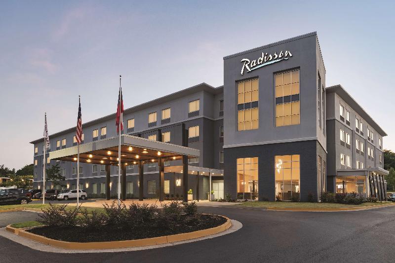 Radisson Hotel Atlanta Airport - main image