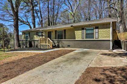 Comfortable Ranch Home - 5 Mi to Downtown Atlanta! - image 2