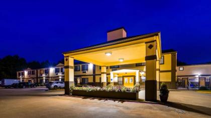 Best Western Pineywoods Inn - image 12