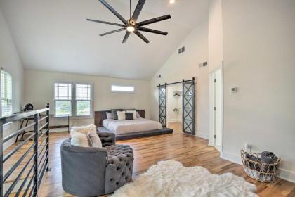 Modern Atlanta Escape - 4 Miles to Downtown! - image 15