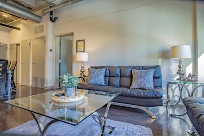 2 Bedroom Fully Furnished Apartment near Emory University Hospital Midtown - image 3