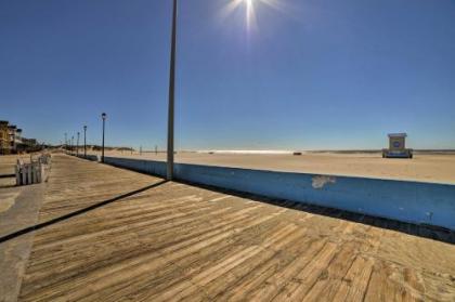 Coastal Atlantic Beach Duplex Less Than 1 Mi to Boardwalk! - image 3