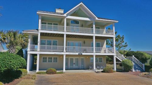 Sykes Beach Cottage - main image