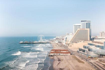 TWO Separate Bold CozySuites on the Boardwalk - image 18