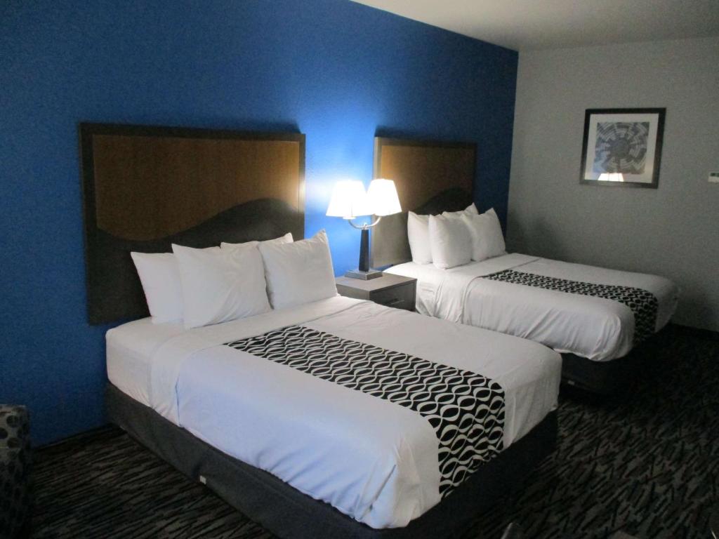 Best Western Atoka Inn & Suites - image 3