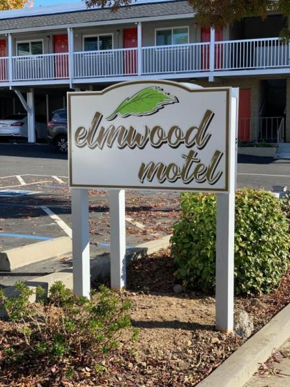 Elmwood Motel - image 13