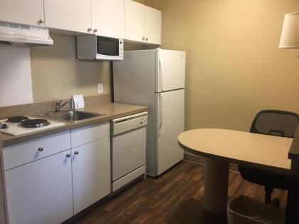 Extended Stay America Suites - Detroit - Auburn Hills - Featherstone Rd - image 11