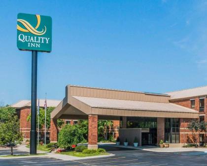 Quality Inn Auburn Hills - image 1