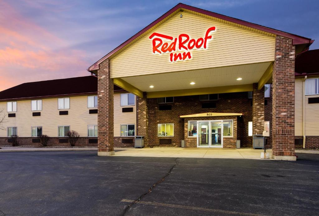 Red Roof Inn Auburn - image 7