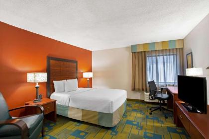 La Quinta Inn by Wyndham Auburn Worcester - image 15