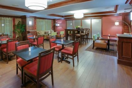 Hampton Inn Auburn - image 12