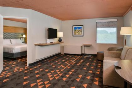 Holiday Inn Auburn-Finger Lakes Region an IHG Hotel - image 8